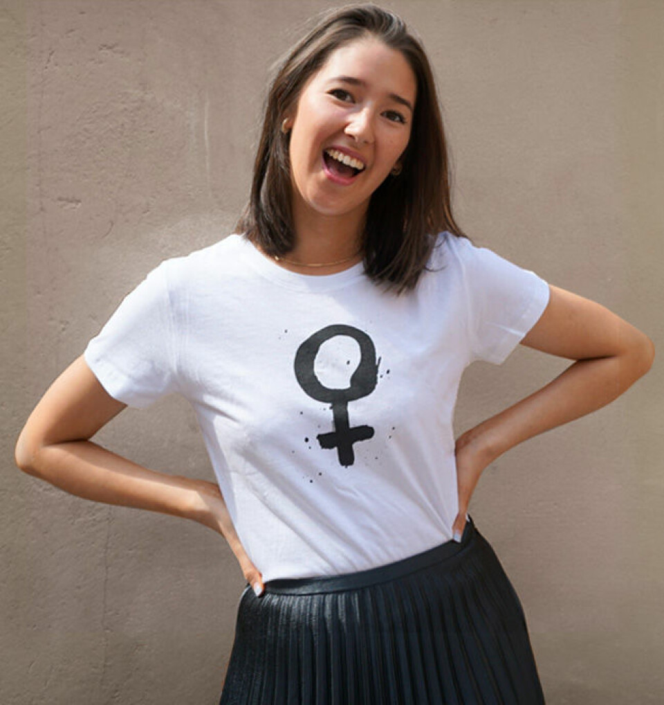 T-shirten är ritad av vår egen Unni Zetterling och finns att köpa redan nu. T-shirten är ritad av vår egen Unni Zetterling och finns att köpa redan nu.